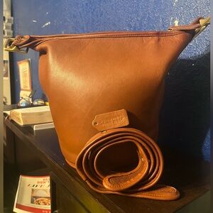 COACH Vintage 9953 Helen Legacy leather bucket style bag.